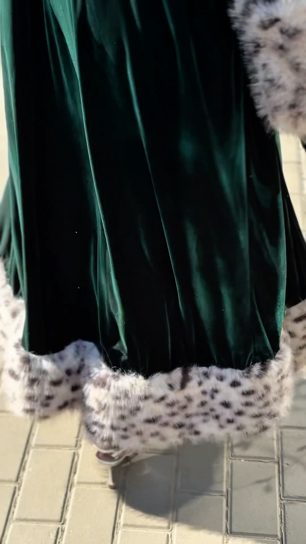 The Emerald Velvet Abaya