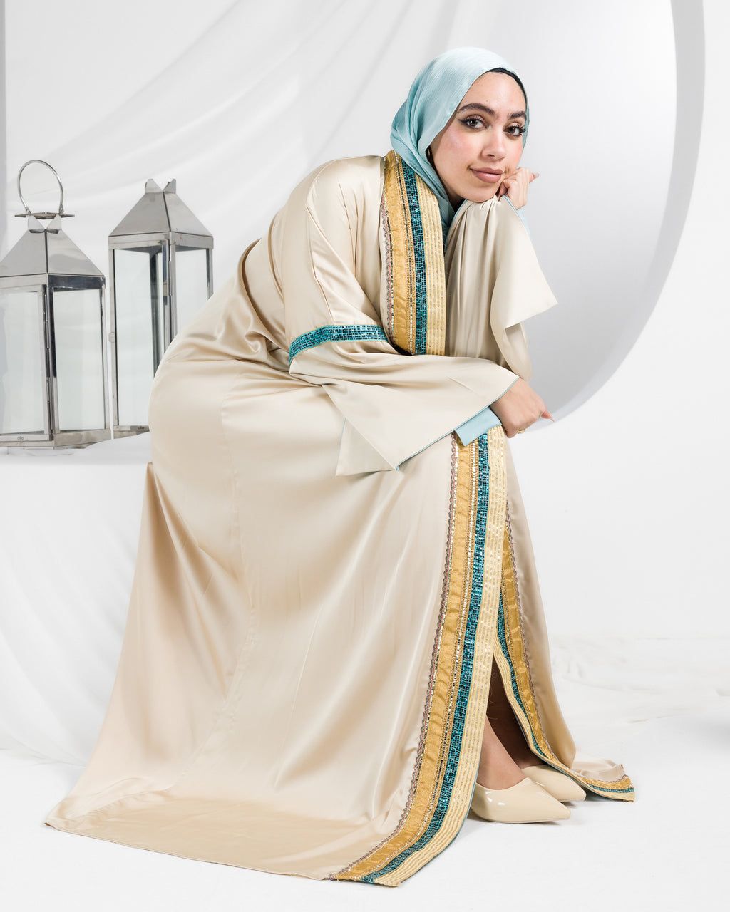 Noble Open Abaya