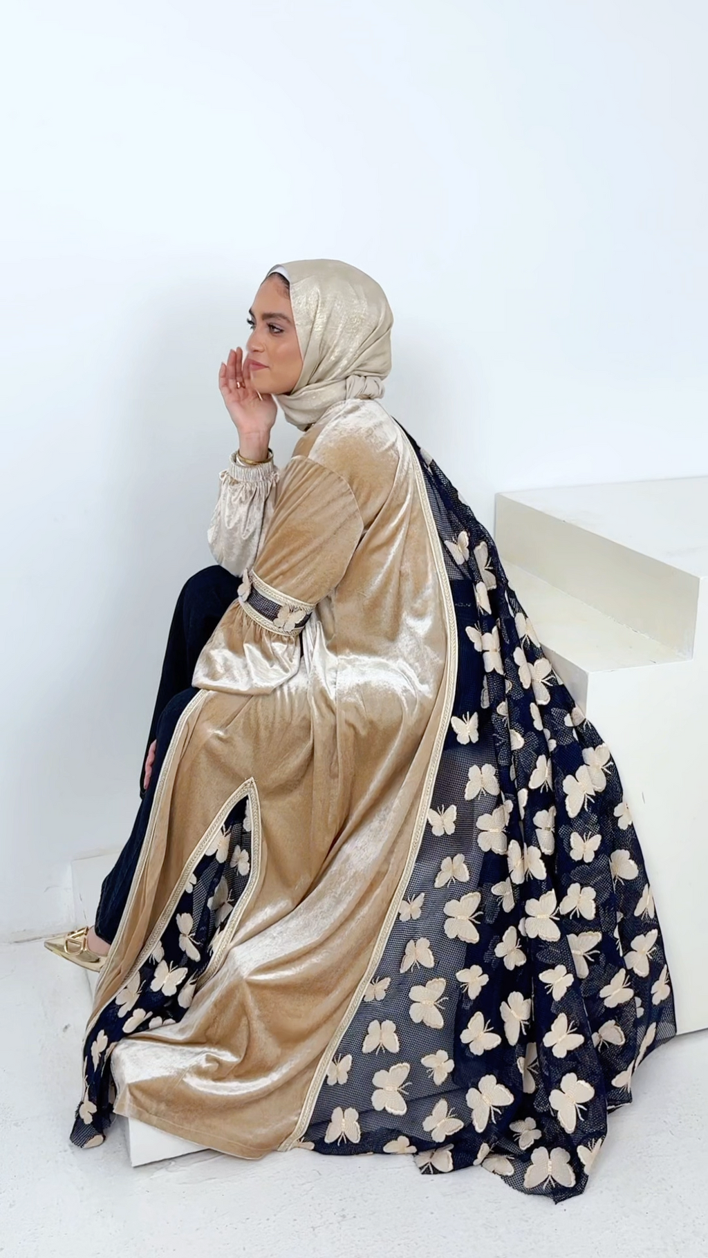 Butterflies Open Velvet Abaya