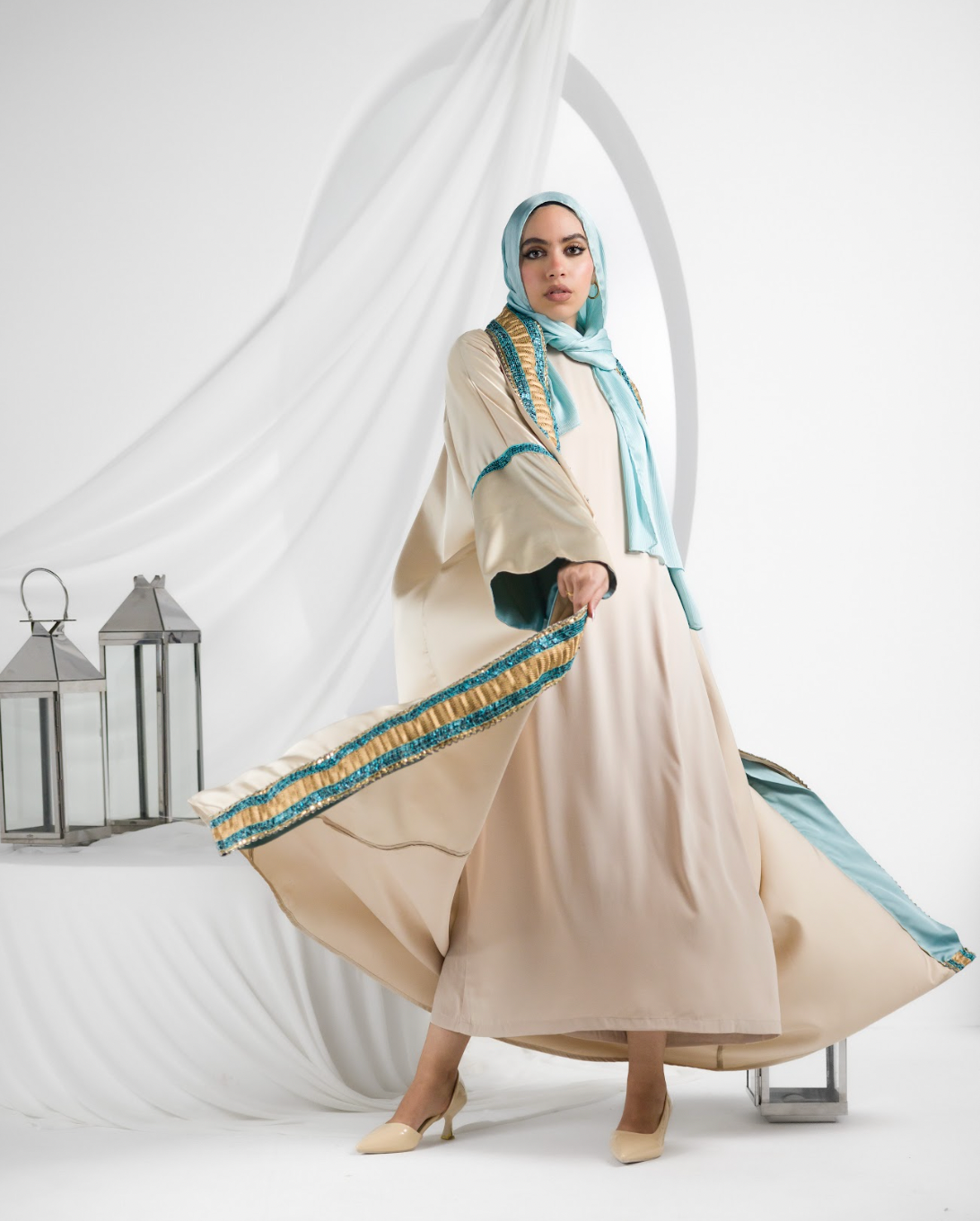 Noble Open Abaya