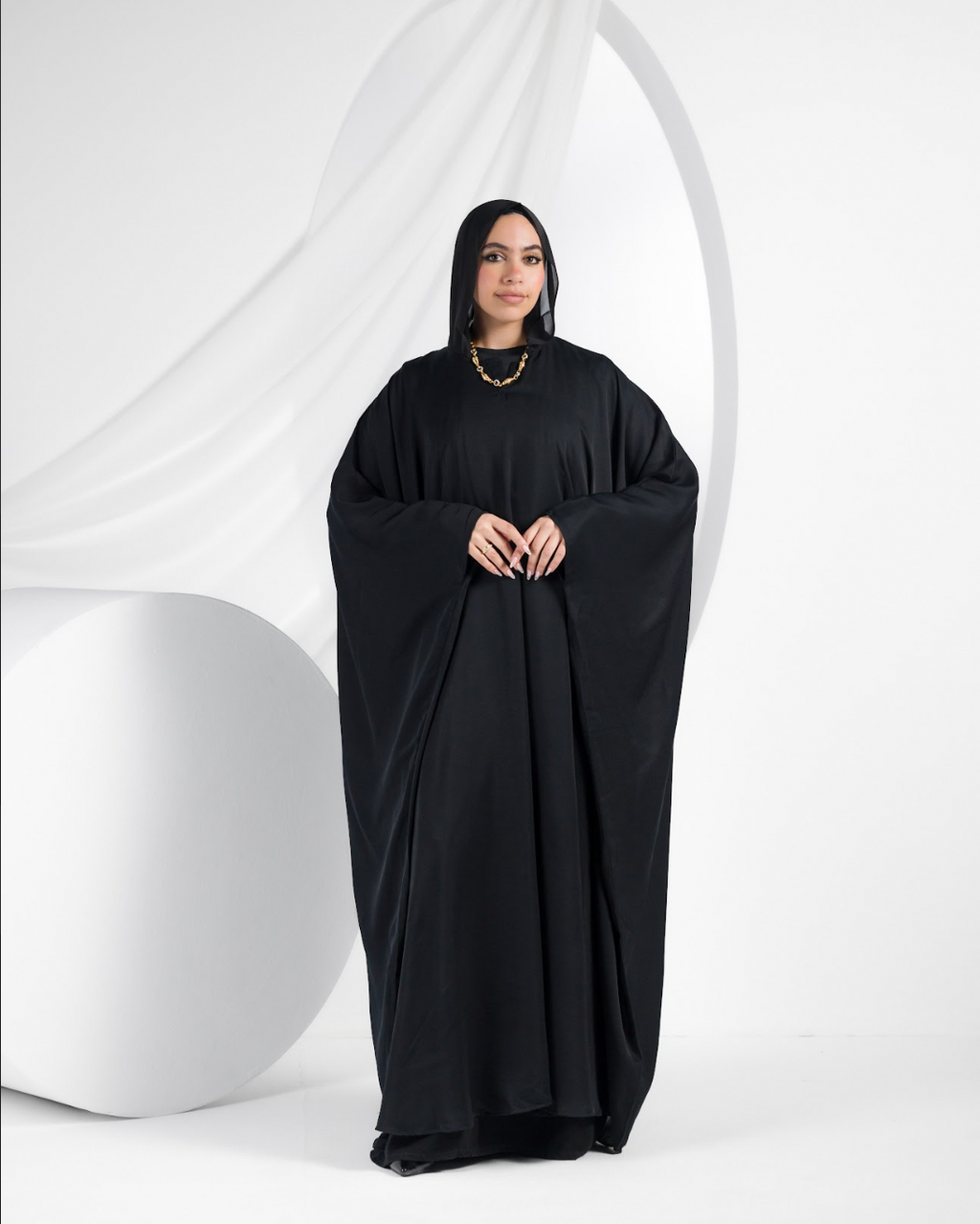 Wide Shoulder Abaya