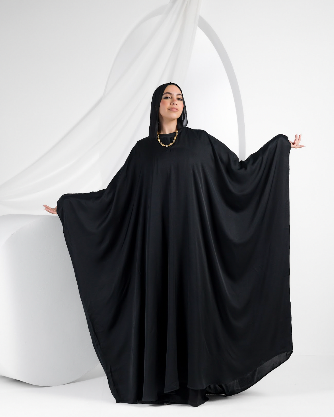 Wide Shoulder Abaya