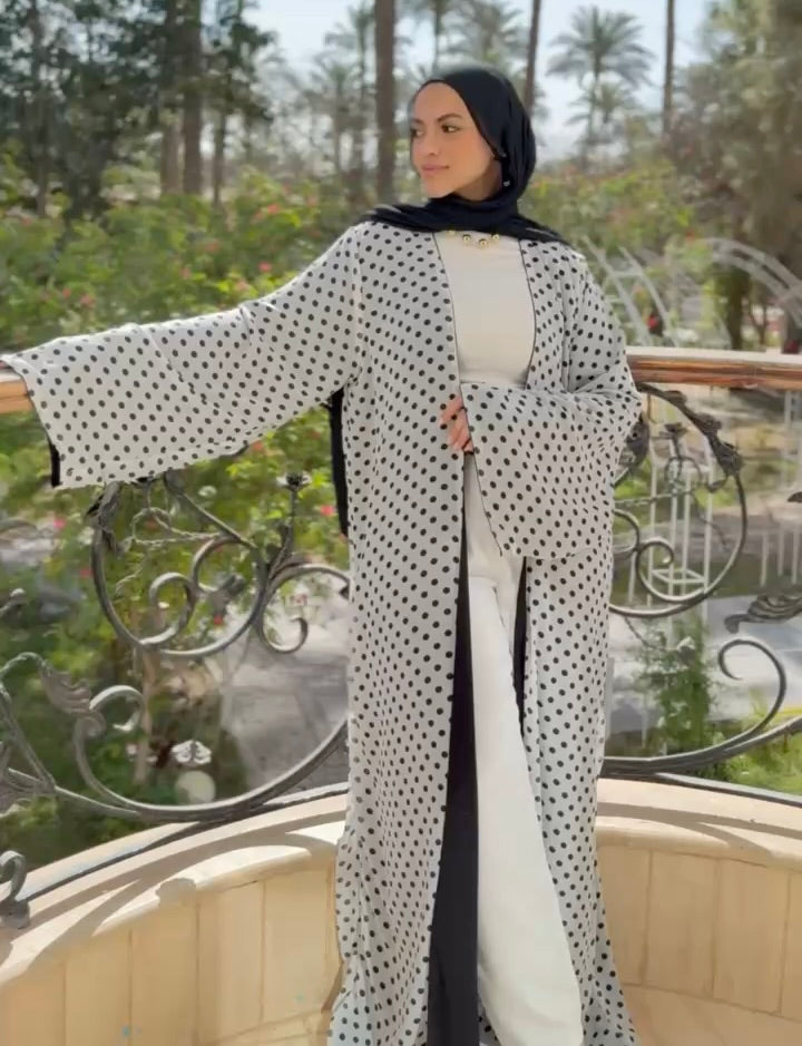 Polka Dots Double Face Abaya – Black & White